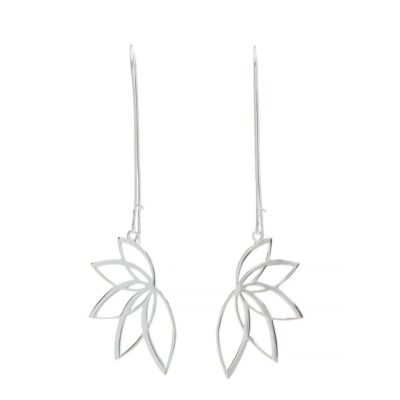 Festsmycken Anna & Deià  | Anna & Deia – Lotus Large Orhangen, Silver